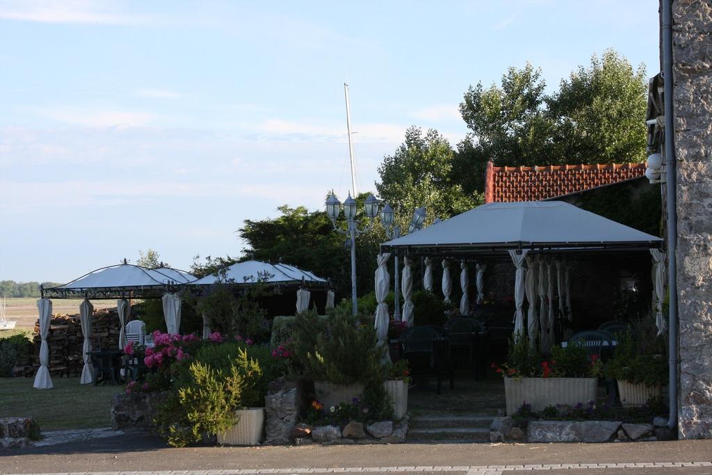 La Baie Hotell Regnéville-sur-Mer Eksteriør bilde